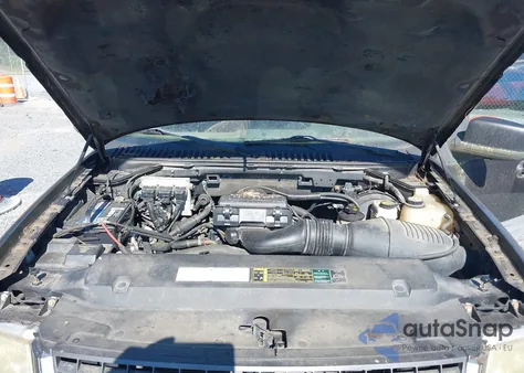 2005 Ford Expedition Nbx/Xlt from USA, damaged, VIN 1FMPU16545LA13542